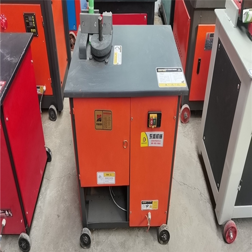 鋼筋(jin)彎箍(gu)機 