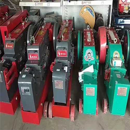 鋼筋(jin)切斷(duan)機 