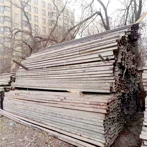 修(xiu)路鋼(gang)模 