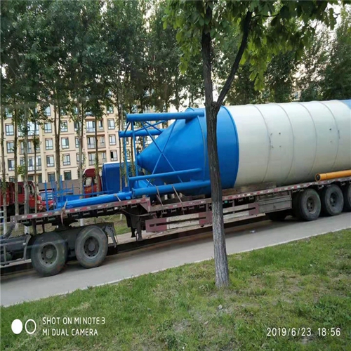 水(shui)泥倉(cang) 