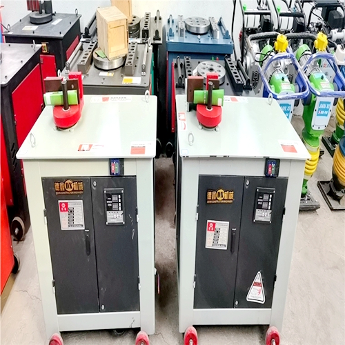 鋼筋(jin)彎箍(gu)機 